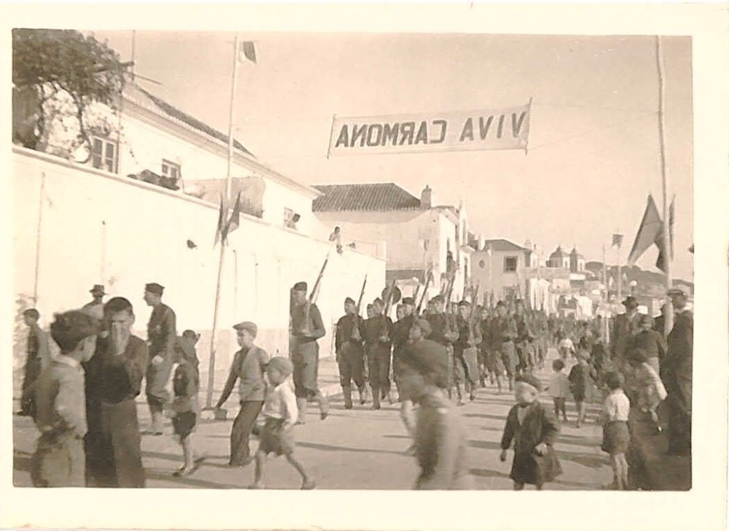 Instantâneos (114): os legionários e a mocidade a brincar aos&nbsp;soldadinhos